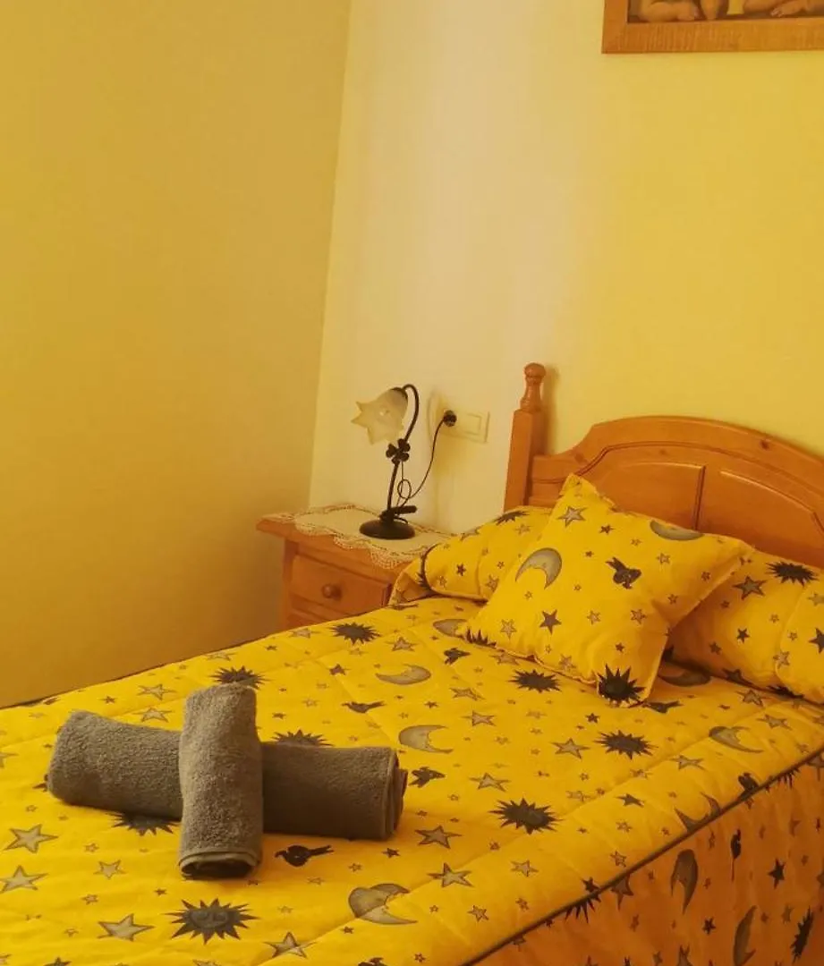 Hogareno Adosado En El Pueblo De Ardales Villa